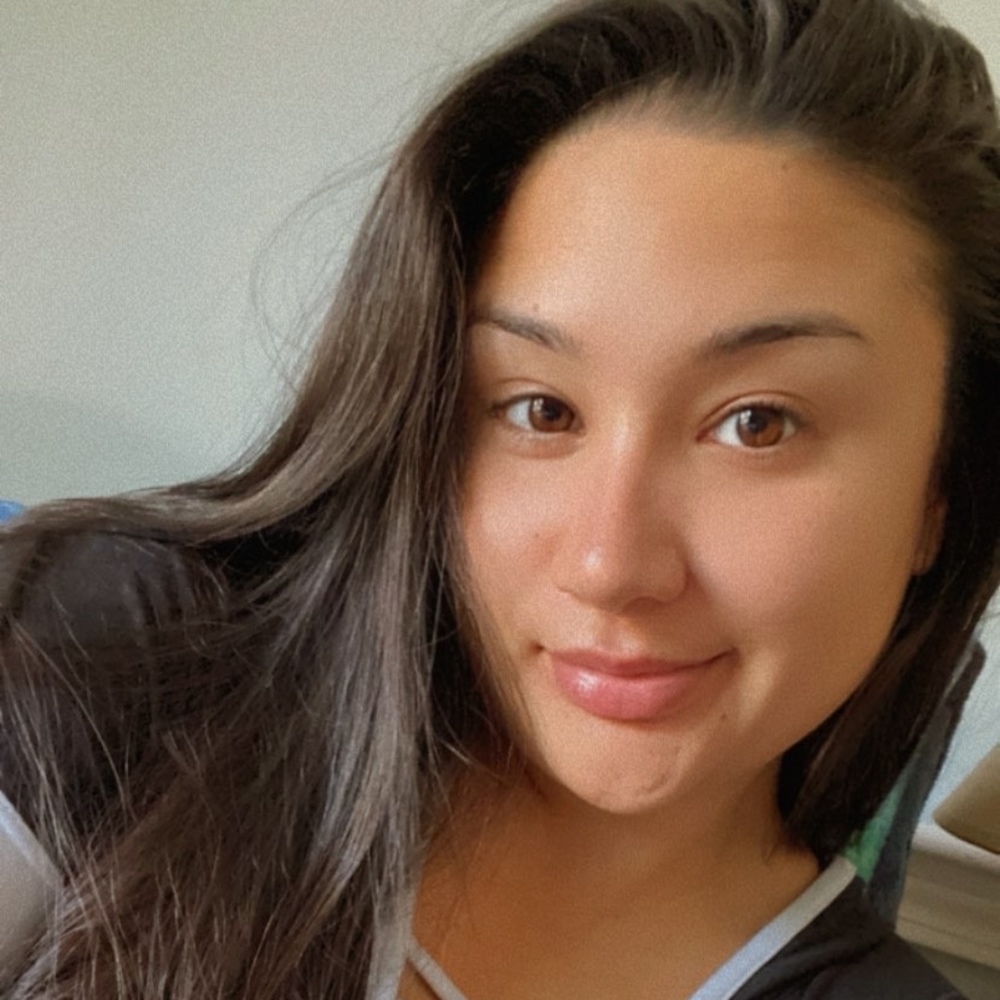 Meet your Posher, Sarina